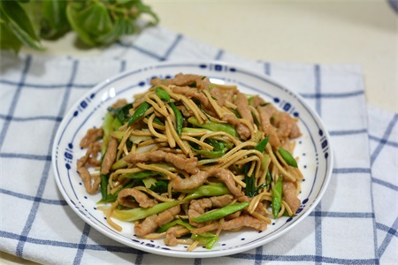 家常菜的做法大全家常炒菜，今日立冬拿来上桌的养 分美食