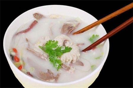 羊肉的做法大全 当归羊肉汤驱寒补血，调理女性月经不调