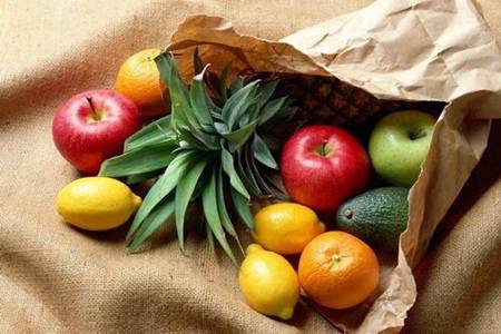 吃西瓜能减肥还是增肥，瘦身要吃这五种水果效果最好