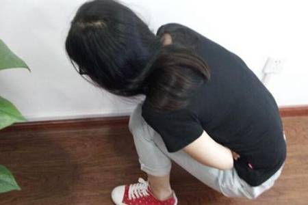 下腹疼痛怎么回事 女性右下腹疼痛原因深扒