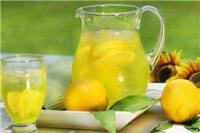 柠檬水功效和作用 柠檬水正确的减肥泡法