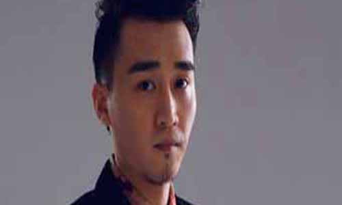 岳小优饰演：李换成