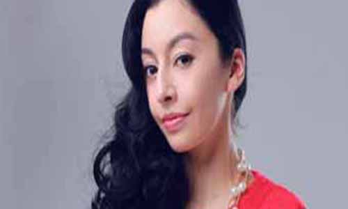 Amy Grubb-Han饰演：vivian