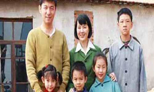 俺爸故事简介 俺爸分集介绍 俺爸剧情介绍 养父的名 堂年华 俺爸演员介绍 俺爸